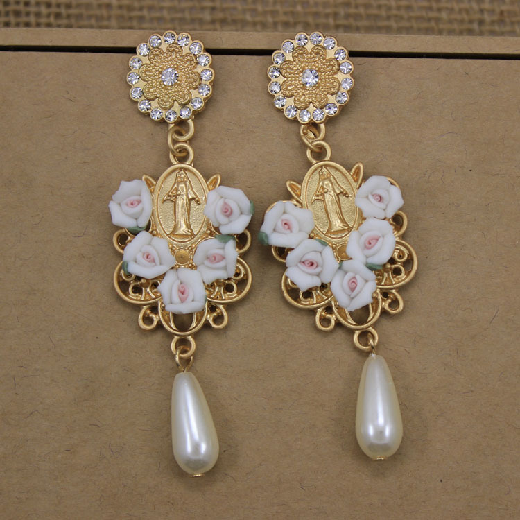 Custom Earring Manufacturer for Wholesale & Private Label